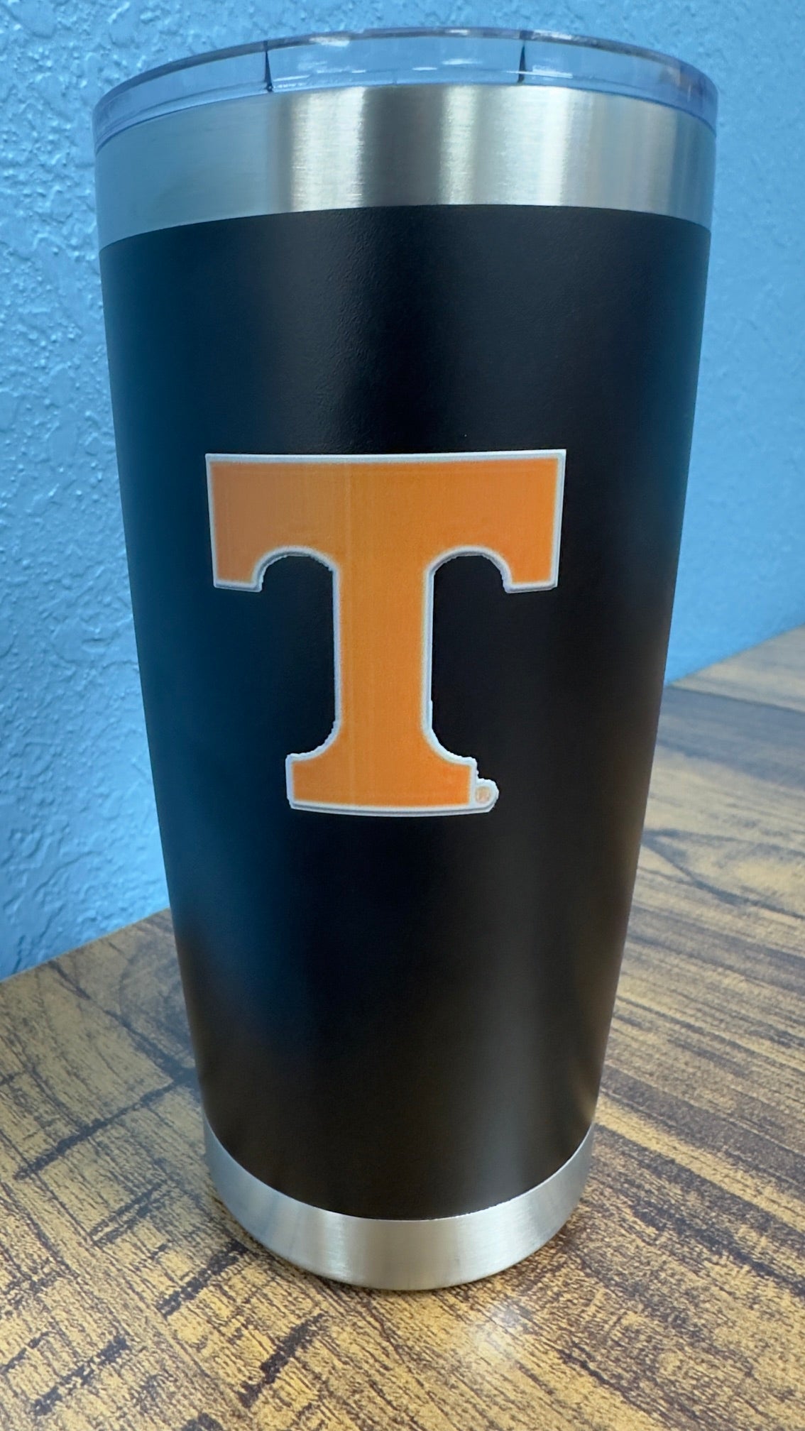Officially Licensed 20-ounce UT Vols Power T tumbler.